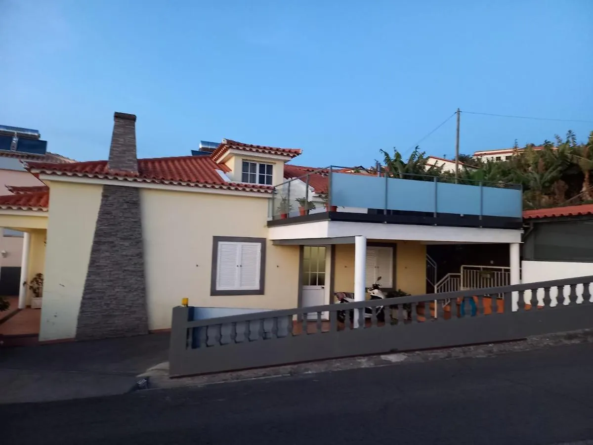 Casa Miradouro Do Pigarro, Sunny Apartment Calheta